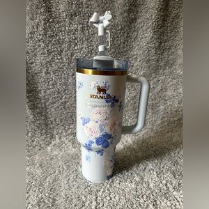 LOVESHACK FANCY X STANLEY Everblooming Rosettes Quencher 40oz